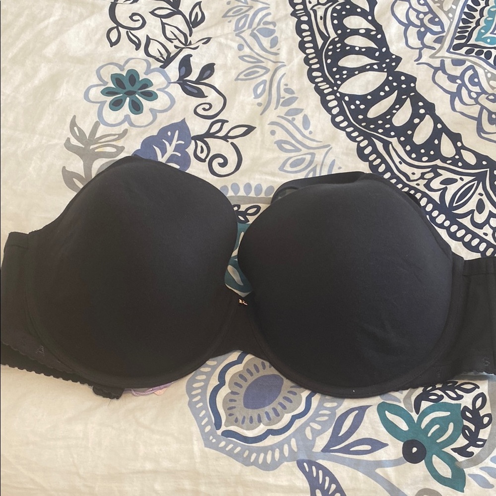 Savage X Fenty Black Strapless Bra with Underwire Support